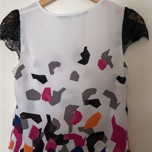 Kensie Women's Blouse with Abstract Print and Lace Sleeves